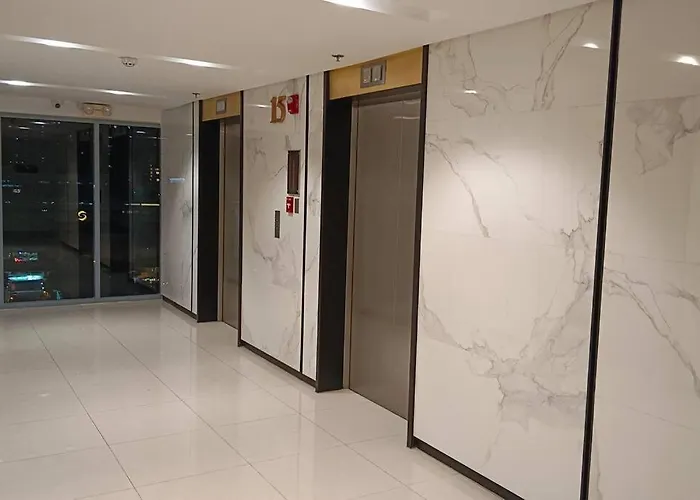 Citispace 1br Condotel At Fame Residences #fm01a Apartment *